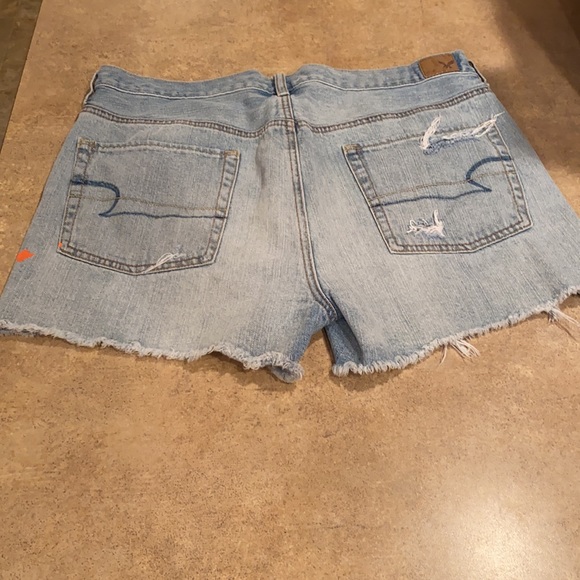 Women’s American Eagle shorts size 14 - Picture 6 of 8